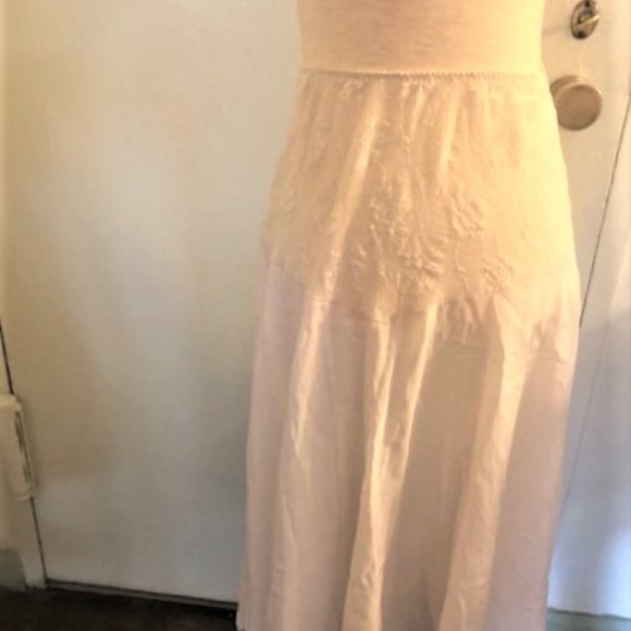 Vintage Lady Lynne Flare White Half Slip - Picture 2 of 7